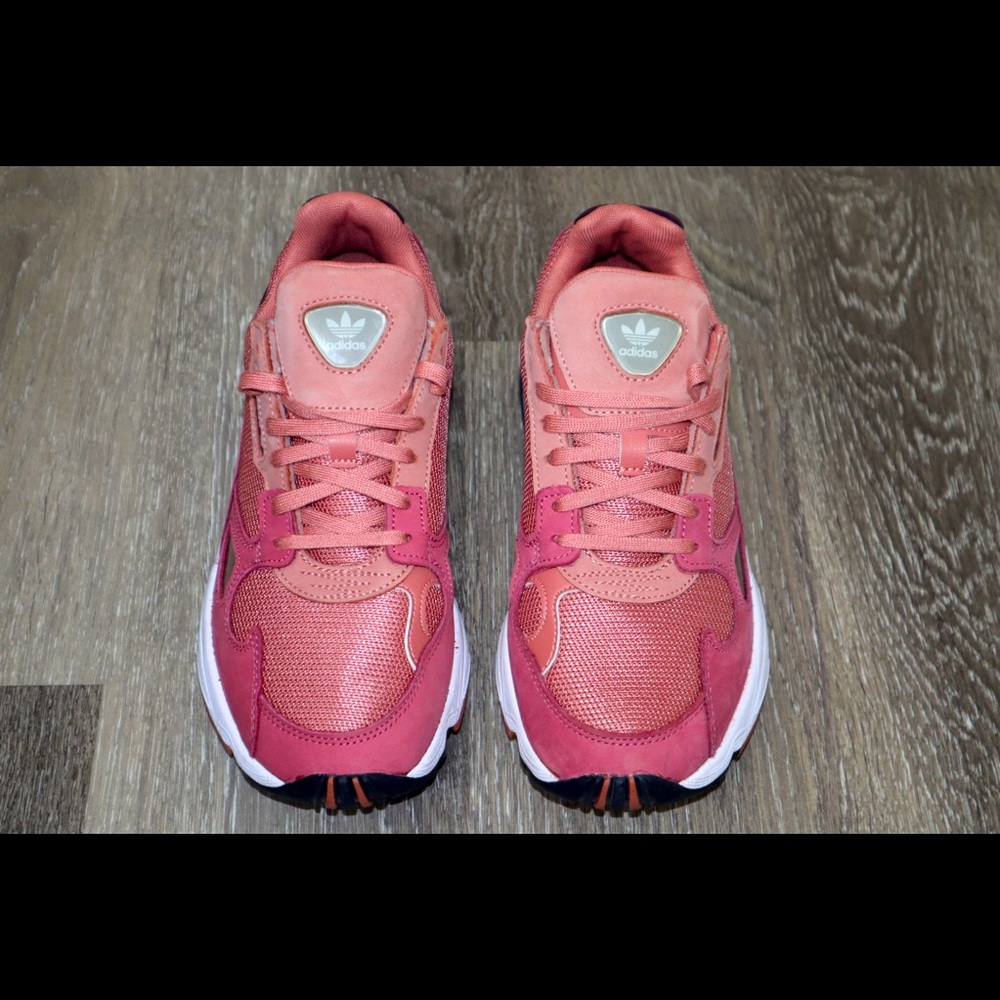 Adidas Size 8 Pink/Purple/Blue